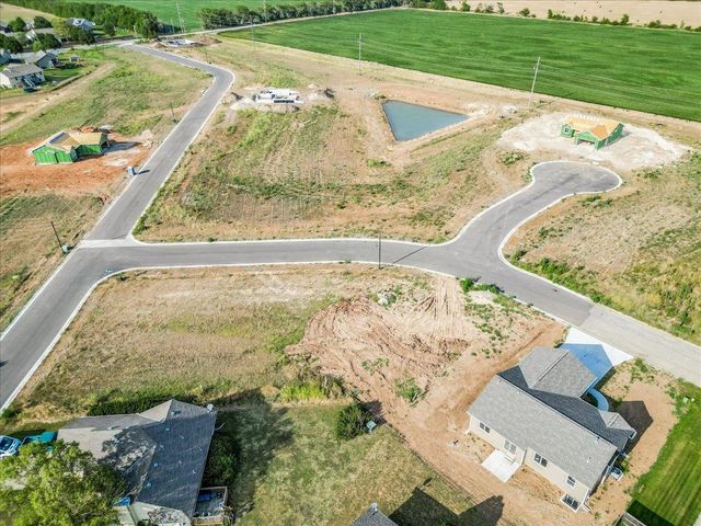2701 N Mainsgate Dr, Augusta, KS 67010