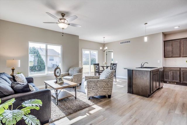 2701 N Mainsgate Dr, Augusta, KS 67010