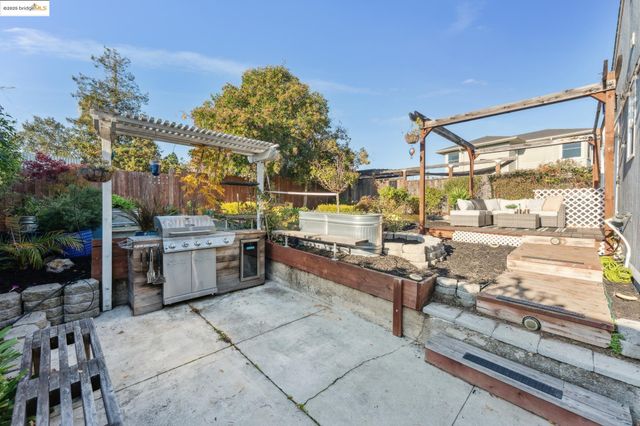 3471 Morcom Ave, Oakland, CA 94619