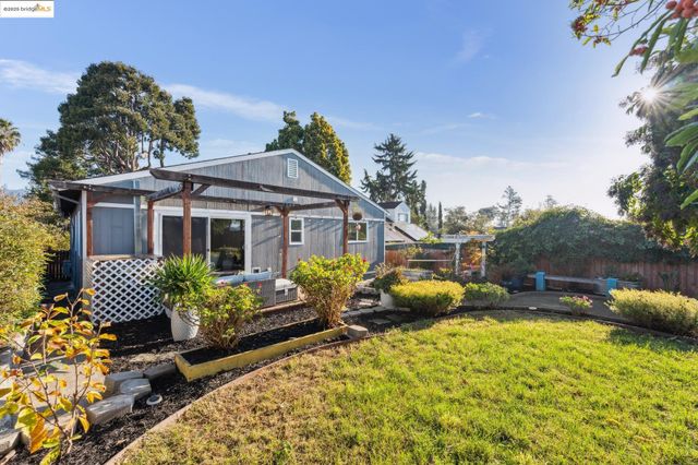 3471 Morcom Ave, Oakland, CA 94619