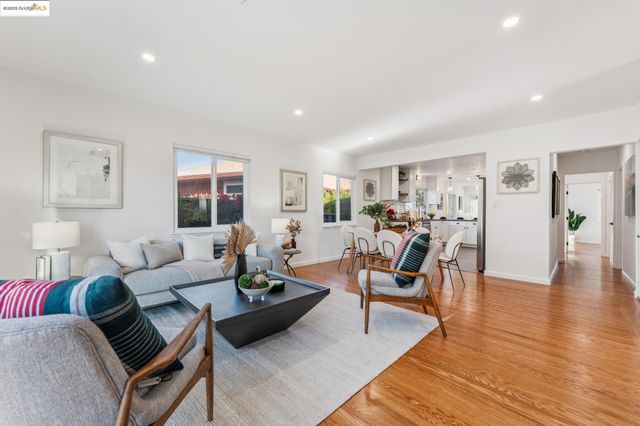 3471 Morcom Ave, Oakland, CA 94619