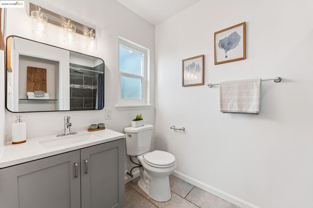 3471 Morcom Ave, Oakland, CA 94619