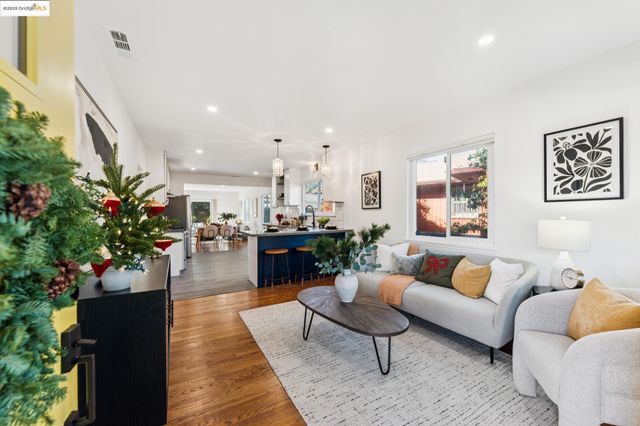 3471 Morcom Ave, Oakland, CA 94619