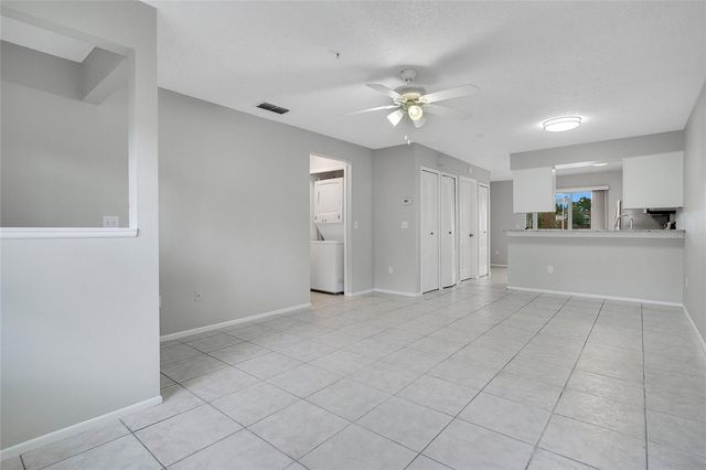140 RESERVE CIRCLE 104, Oviedo, FL 32765