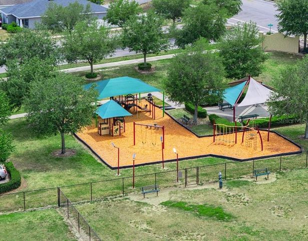 690 PERSIAN DRIVE, Haines City, FL 33844