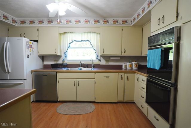 13170 Caves Road, Chesterland, OH 44026