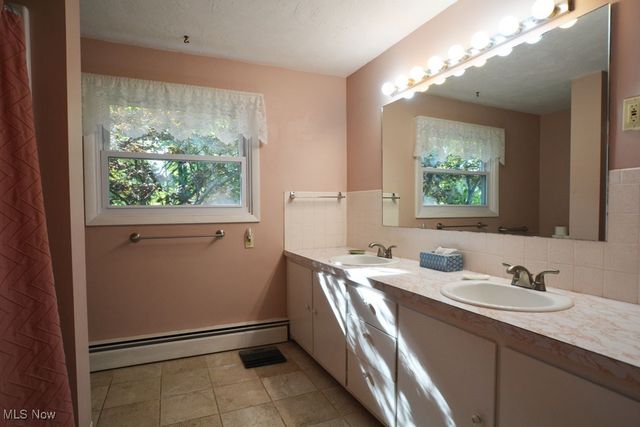 13170 Caves Road, Chesterland, OH 44026