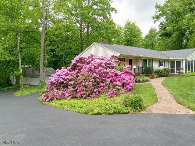 13170 Caves Road, Chesterland, OH 44026