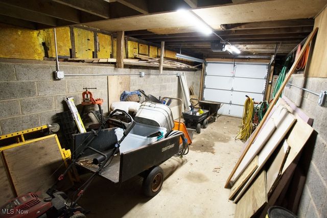 13170 Caves Road, Chesterland, OH 44026