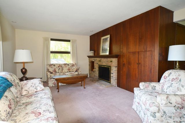 13170 Caves Road, Chesterland, OH 44026