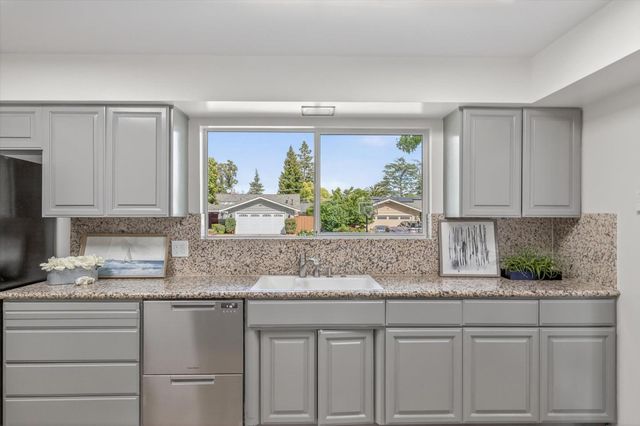 12315 OBRAD Drive, Saratoga, CA 95070