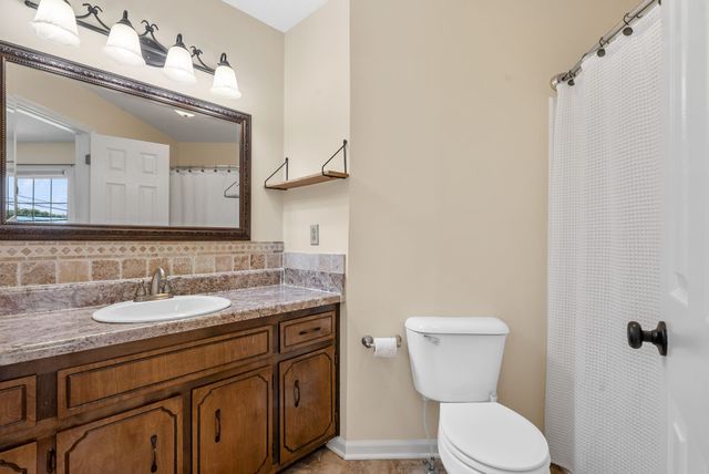 2130 Amadeus Dr, Clarksville, TN 37040