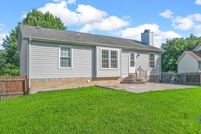 2130 Amadeus Dr, Clarksville, TN 37040