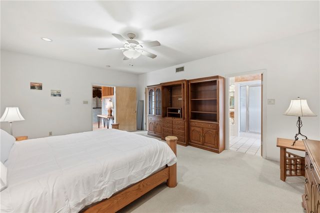 305 Marina Dr, Port Aransas, TX 78373