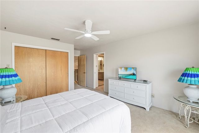 305 Marina Dr, Port Aransas, TX 78373