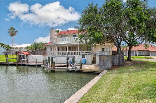 305 Marina Dr, Port Aransas, TX 78373