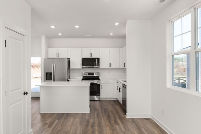 896 Foxtail Drive 64, Chattanooga, TN 37421