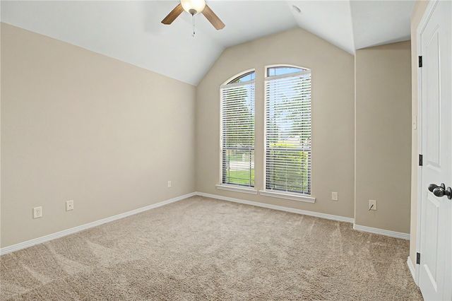132 Roucourt Loop, College Station, TX 77845