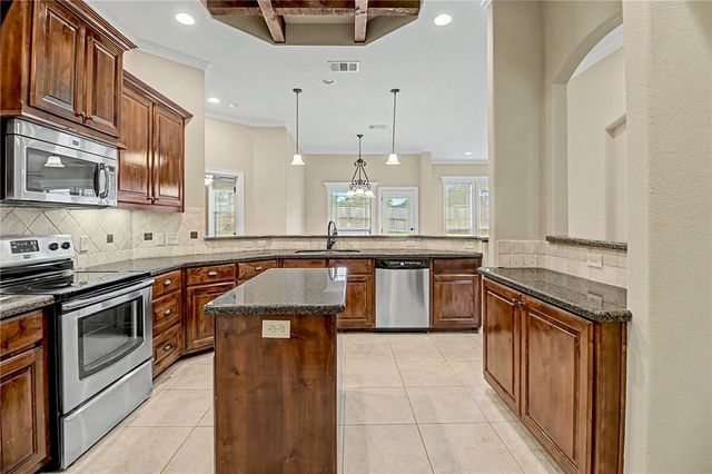 132 Roucourt Loop, College Station, TX 77845
