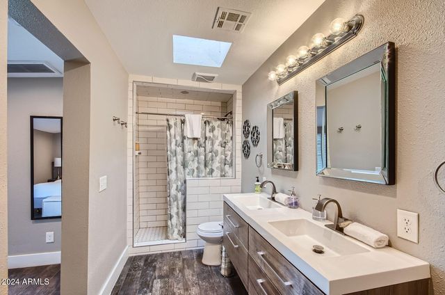 8310 E DEVONSHIRE Avenue, Scottsdale, AZ 85251