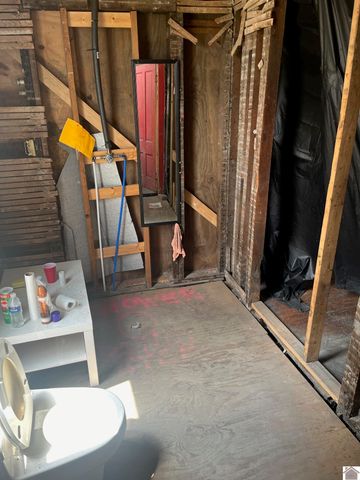 1647 Jefferson ST, Paducah, KY 42001