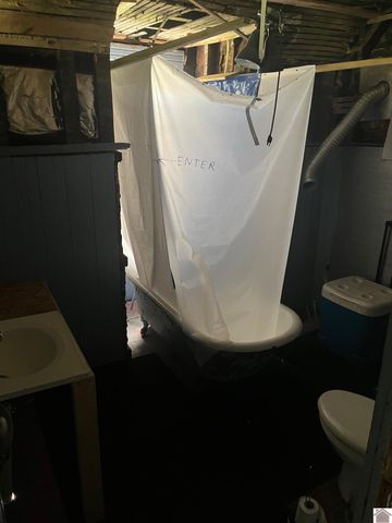 1647 Jefferson ST, Paducah, KY 42001