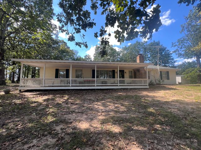 16 Piche Drive, Isabella, MO 65676