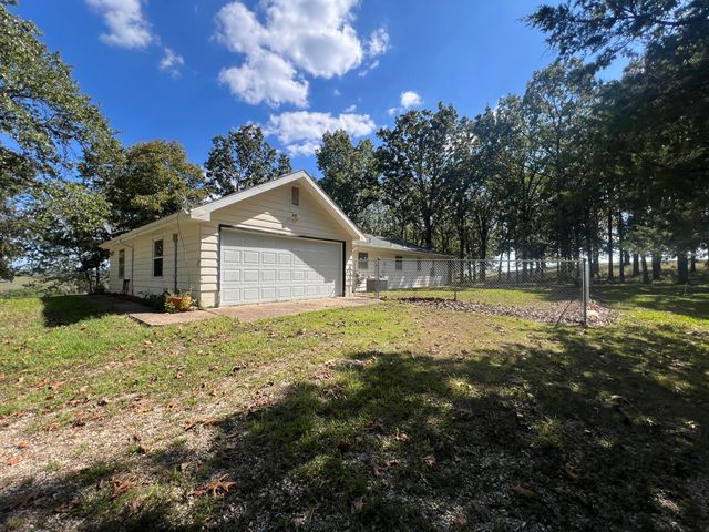 16 Piche Drive, Isabella, MO 65676