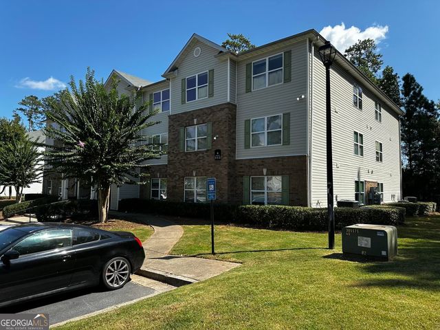 9302 Fairington Ridge Circle, Lithonia, GA 30038
