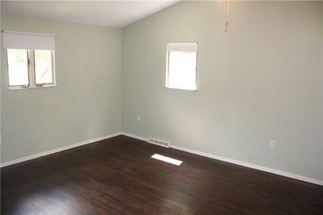 106 Larchwood Dr, Wilkins Twp, PA 15145