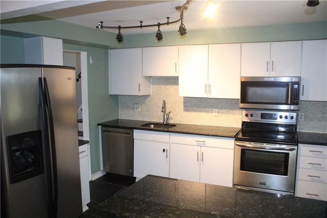 106 Larchwood Dr, Wilkins Twp, PA 15145