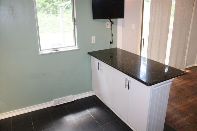 106 Larchwood Dr, Wilkins Twp, PA 15145