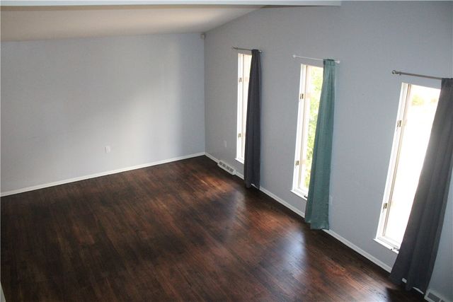 106 Larchwood Dr, Wilkins Twp, PA 15145