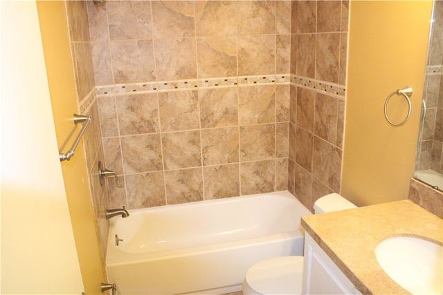 106 Larchwood Dr, Wilkins Twp, PA 15145