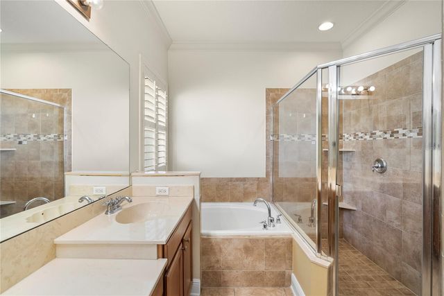 7402 WINDING LAKE CIRCLE, Oviedo, FL 32765