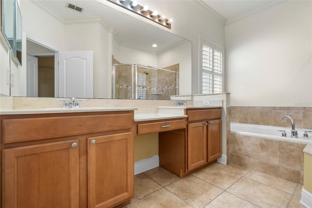 7402 WINDING LAKE CIRCLE, Oviedo, FL 32765