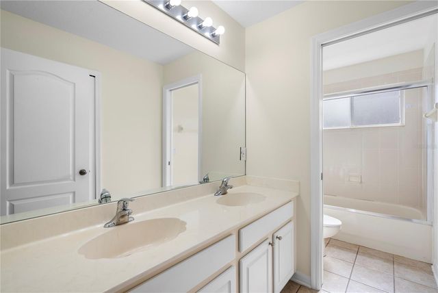 7402 WINDING LAKE CIRCLE, Oviedo, FL 32765