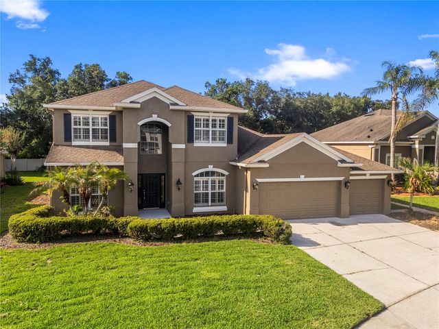 7402 WINDING LAKE CIRCLE, Oviedo, FL 32765
