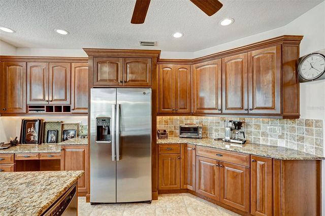 5110 MANORWOOD DRIVE 3D, Sarasota, FL 34235