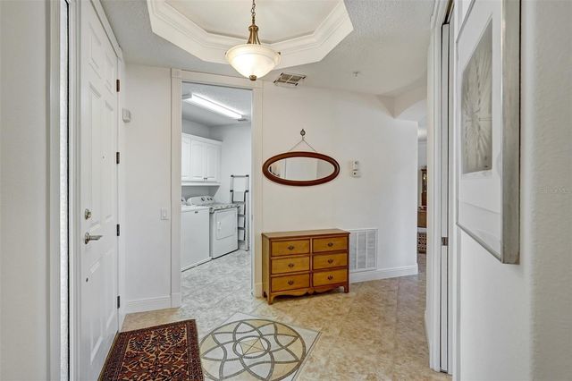 5110 MANORWOOD DRIVE 3D, Sarasota, FL 34235