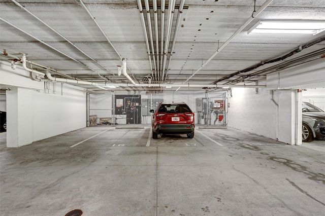 5110 MANORWOOD DRIVE 3D, Sarasota, FL 34235