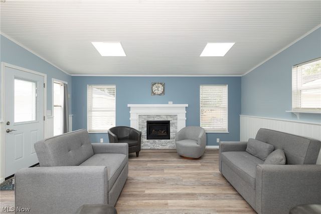241 Inwood Boulevard, Avon Lake, OH 44012