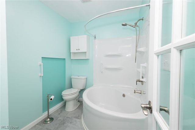 241 Inwood Boulevard, Avon Lake, OH 44012