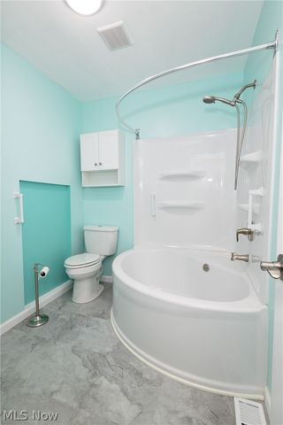 241 Inwood Boulevard, Avon Lake, OH 44012
