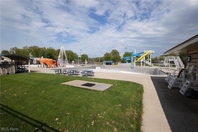 241 Inwood Boulevard, Avon Lake, OH 44012