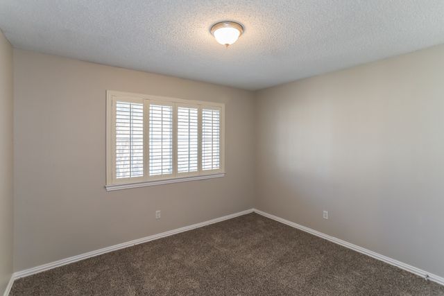 311 Riverwalk Lane, Irving, TX 75063