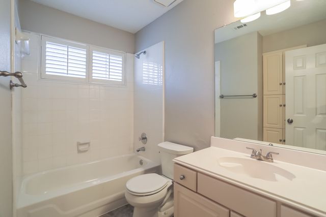311 Riverwalk Lane, Irving, TX 75063
