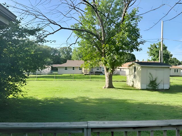 1807 W Swan Street, Springfield, MO 65807