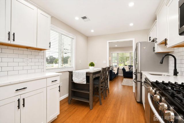 327 Woodland Avenue, Sayreville, NJ 08879