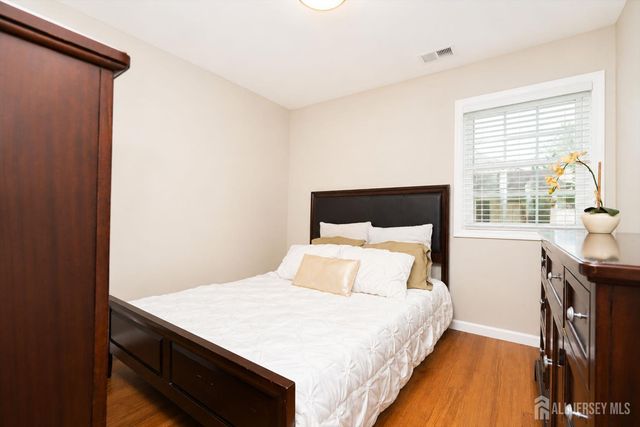 327 Woodland Avenue, Sayreville, NJ 08879